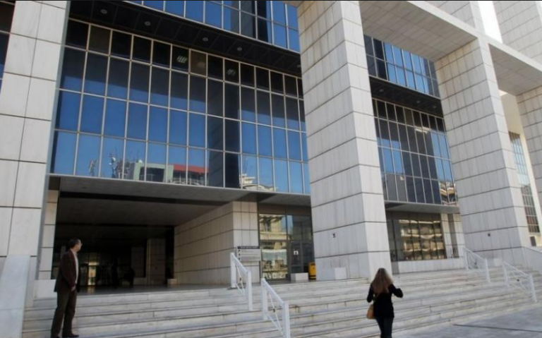 Εισβολή αντιεξουσιαστών στο Εφετείο:14 προσαγωγές