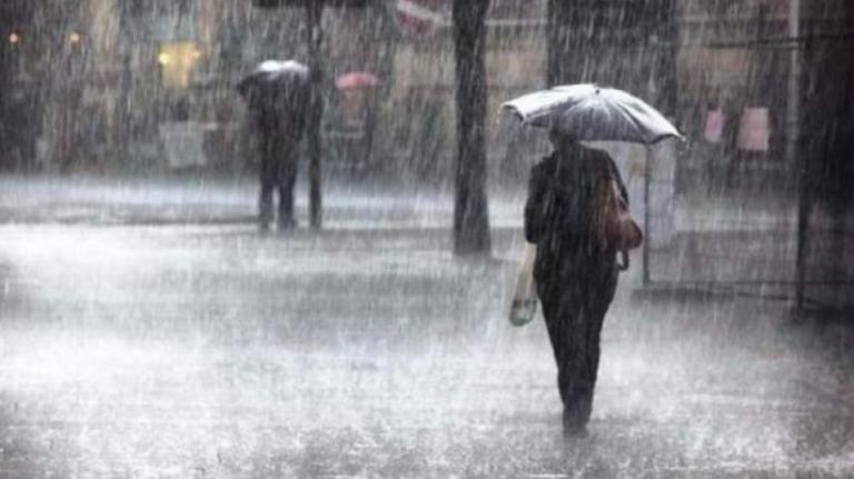 Προειδοποίηση από meteo.gr για ισχυρές καταιγίδες και χιόνια μέχρι τη Δευτέρα το απόγευμα – Δείτε που