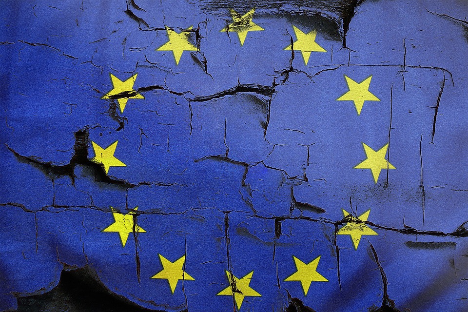 Η Ευρώπη φλέγεται τον Μάιο - Ο τρόμος της ψήφου δυσαρέσκειας