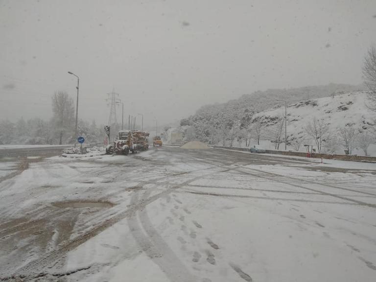 Συνεχίζεται η επέλαση της «Ωκεανίδας» : Χιόνια, θυελλώδεις άνεμοι και προβλήματα σε όλη τη χώρα