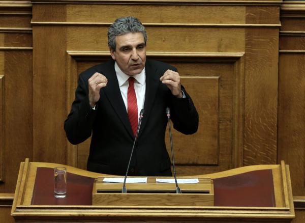 Μετά τη… γκαζόζα ο Φωκάς απειλεί την κυβέρνηση: Θα δουν τι εστί βερίκοκο