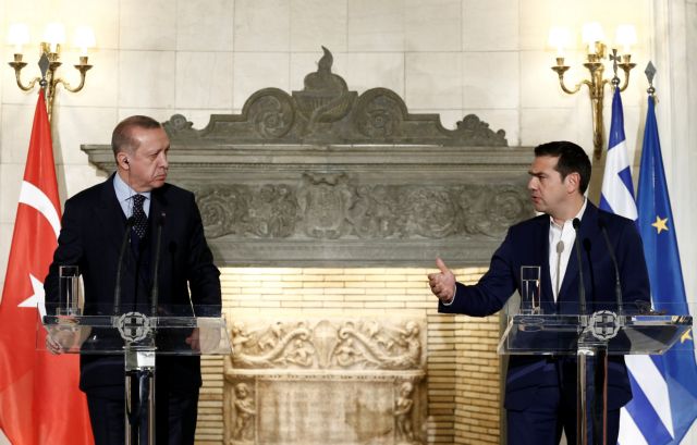 Tsipras seeks Aegean de-escalation in talks with Erdogan