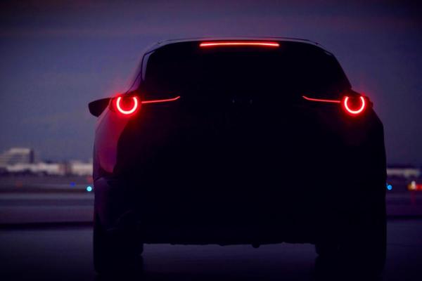 H crossover «μετάλλαξη» του Mazda3