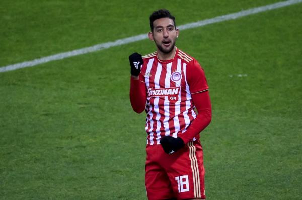 Ολυμπιακός: Το μήνυμα του Χασάν και η συλλεκτική μπάλα του χατ τρικ