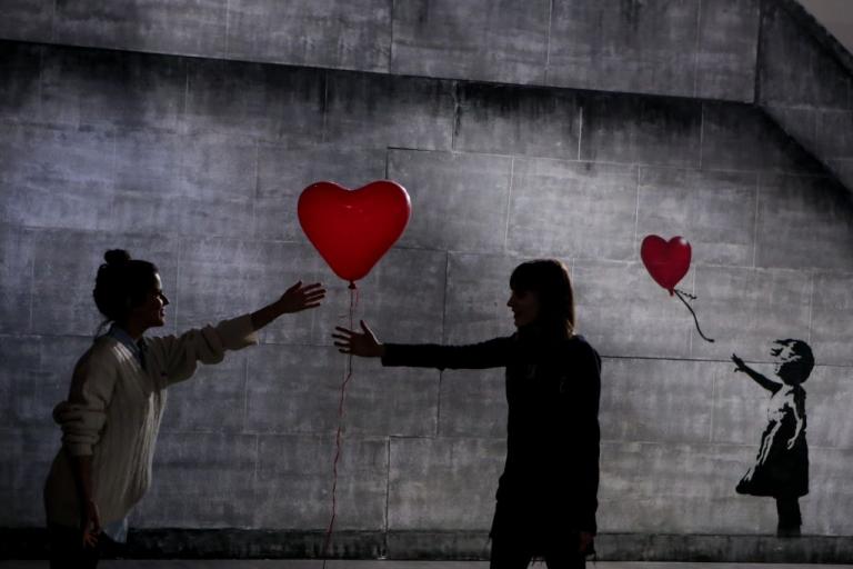 Banksy στην Τεχνόπολη : Στον κόσμο του αιρετικού steet artist