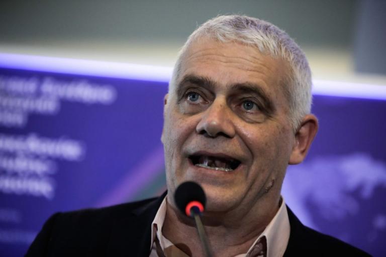 Κυβερνητικός μύλος με τον Γ. Τσιρώνη και το δήμο της Αθήνας