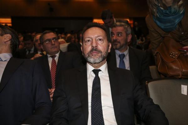 Στουρνάρας: Το κράτος δεν μπορεί να έχει το μονοπώλιο των συντάξεων