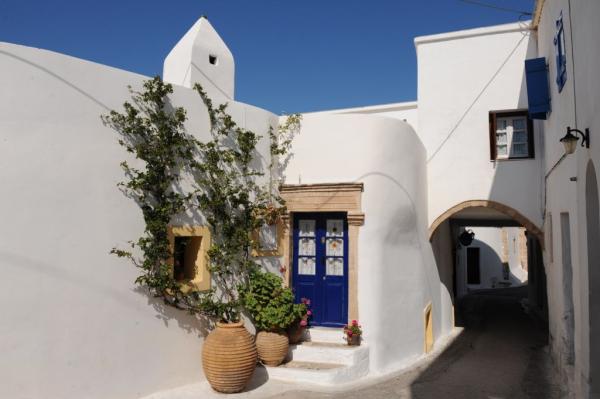 Κύθηρα: Η Χώρα και η Παλαιοχώρα