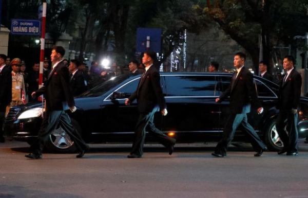 Ο Κιμ είχε πάλι τους σωματοφύλακες στο… τρέξιμο