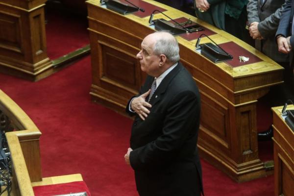 Τα μανικετόκουμπα του Τέρενς