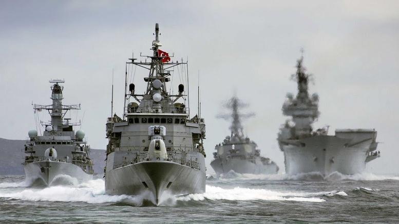 «Γαλάζια Πατρίδα»: Επίδειξη ισχύος με 102 πλοία ετοιμάζει η Τουρκία - Προκαλεί ο Ακάρ