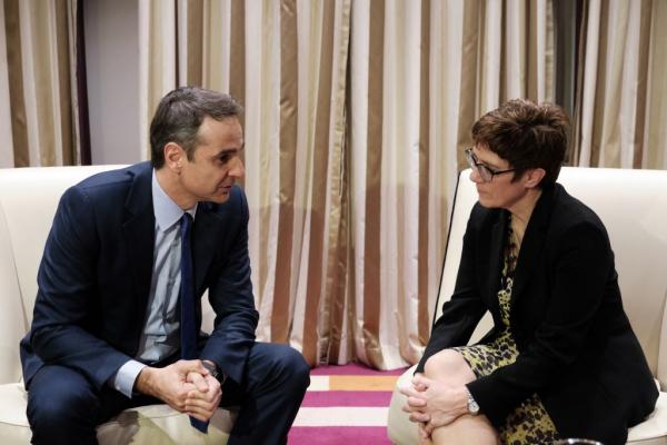 Συνάντηση Μητσοτάκη με την πρόεδρο του CDU – Τι συζήτησαν οι δύο ηγέτες