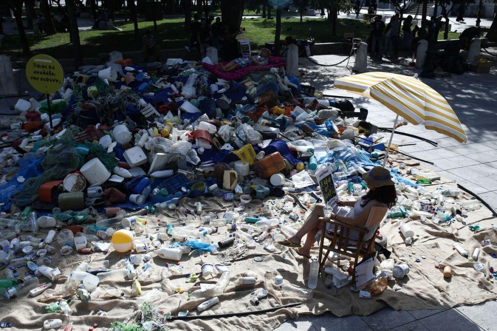Τα σκουπίδια του Πετρόπουλου μυρίζουν… λεβάντα