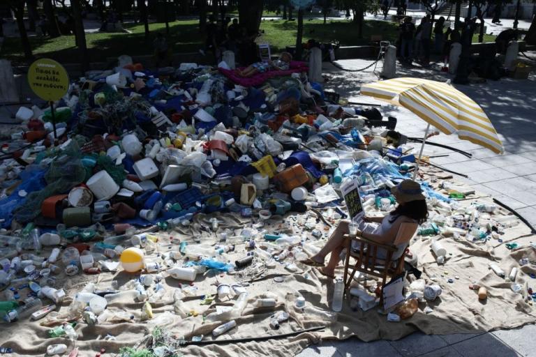 Τα σκουπίδια του Πετρόπουλου μυρίζουν… λεβάντα