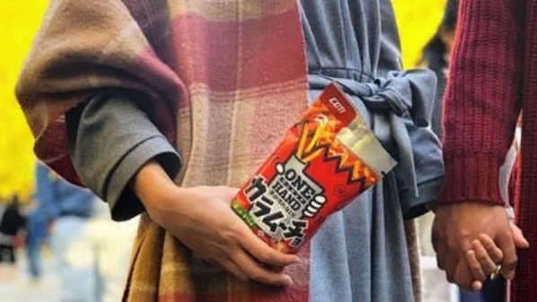 Πατατάκια που… πίνονται βάζουν φωτιά στο Διαδίκτυο