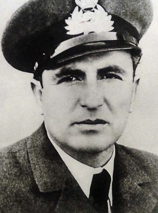 Κώστας Περρίκος : Ο μέγας εθνικός ήρωας