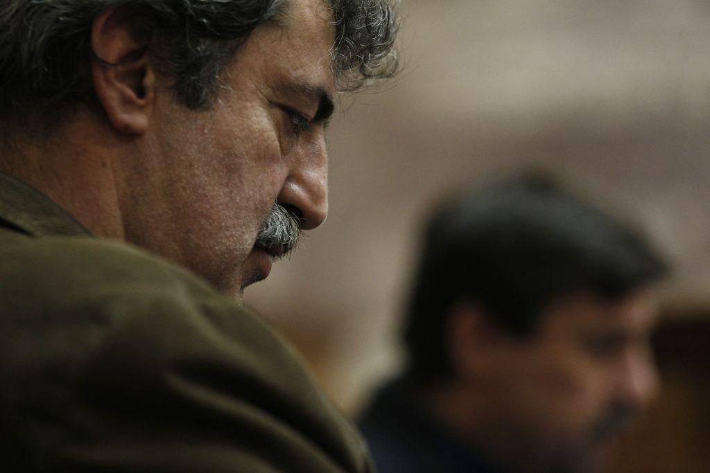 Οργή στο Twitter κατά Πολάκη για τη γρίπη και τους 39 νεκρούς