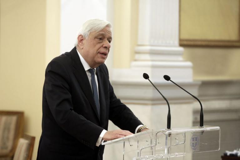 Συλλυπητήρια Παυλόπουλου για την αιφνίδια απώλεια του άνδρα της Προεδρικής Φρουράς