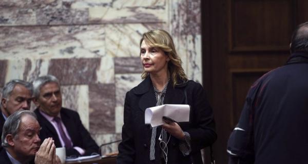 Άγριος καβγάς Παπακώστα-Βούλτεψη για τους «δηλωσίες» βουλευτές