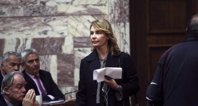 Άγριος καβγάς Παπακώστα-Βούλτεψη για τους «δηλωσίες» βουλευτές