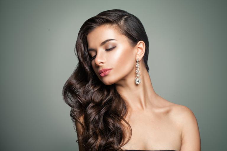 Τα πιο ρομαντικά χτενίσματα για την ημέρα του Αγίου Βαλεντίνου