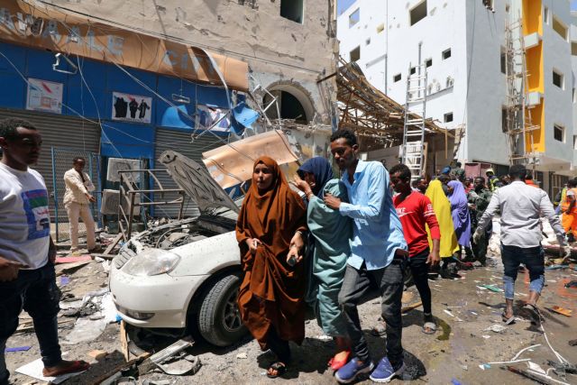 Εντεκα νεκροί από έκρηξη παγιδευμένου αυτοκινήτου στη Σομαλία