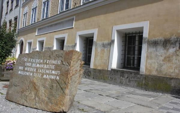 Σάλος με το σπίτι του Αδόλφου Χίτλερ