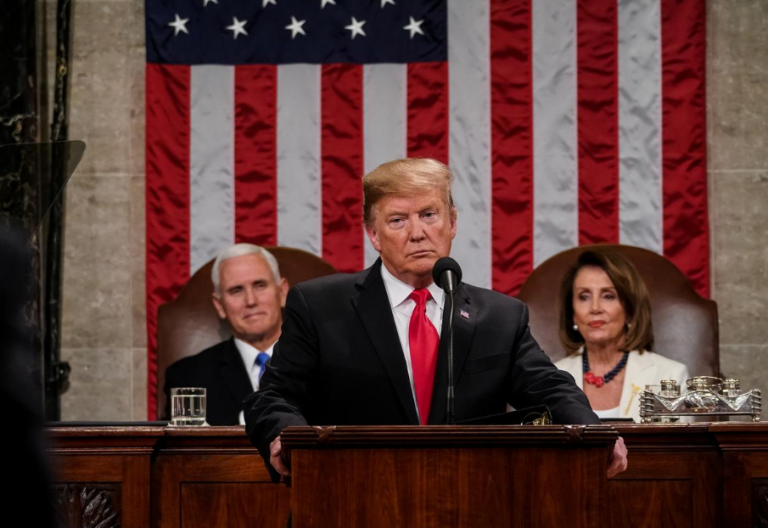 ΗΠΑ: Οι αποκλίνουσες θέσεις του Τραμπ για το Ιράν και τους Ταλιμπάν