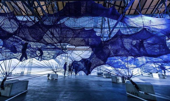 The Weave Project: Μία εντυπωσιακή εγκατάσταση στην Εβδομάδα Μόδας του Λονδίνου