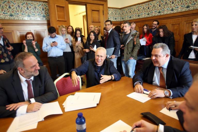 «Θέατρο» Καμμένου με Παπαχριστόπουλο – Συγκαλείται την Πέμπτη η ΚΟ των ΑΝΕΛ