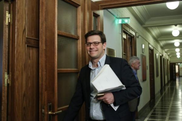 Τόλκας: Πολιτική κριτική χωρίς ακρότητες όσα έλεγα παλιά για ΣΥΡΙΖΑ