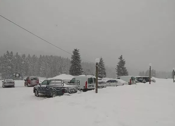 Τρίκαλα: Στο ένα μέτρο έφτασε το χιόνι στο Περτούλι