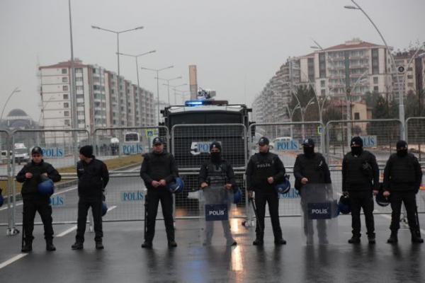 Τουρκία: 100 νέα εντάλματα σύλληψης εναντίον στρατιωτικών