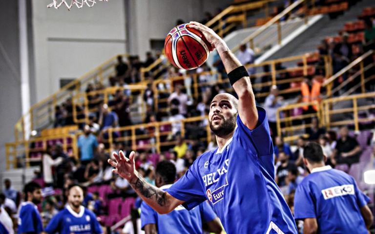 Βασιλόπουλος: «Θέλαμε τη νίκη για να ευχαριστήσουμε τον κόσμο»