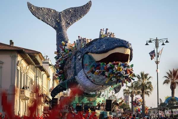 Το άρμα που κλέβει τις εντυπώσεις στο Καρναβάλι του Βιαρέτζο