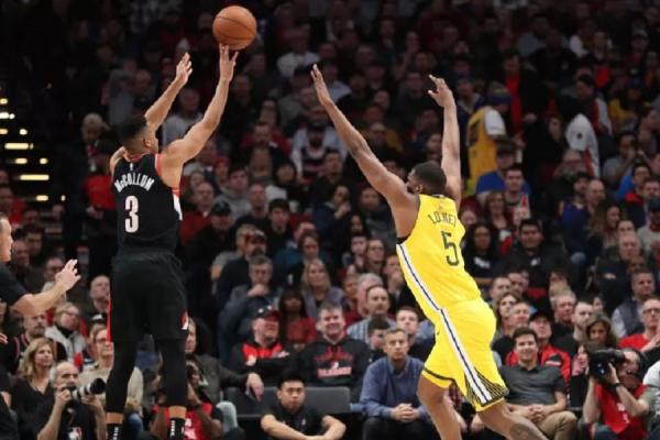 «Χαστούκι» των Μπλέιζερς στους Γουόριορς, στοπ σε Ρόκετς από Τίμπεργουλβς