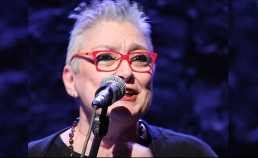 Αφροδίτη Μάνου: Σία και Τασία σας ξεβλαχέψαμε, σπίτι σας τώρα