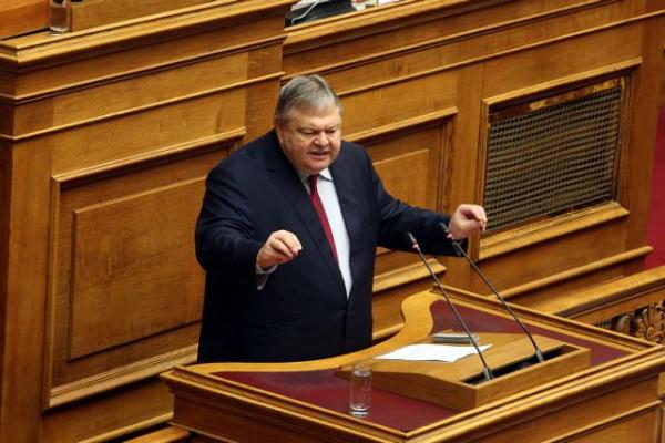 Βενιζέλος: Στον «αέρα» το περίφημο erga omnes για τη νέα σύνθετη ονομασία των Σκοπίων