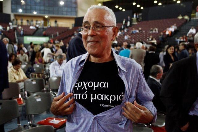 Κώστας Ζουράρις : Συνεχίζω με τον Πάνο Καμμένο, είμαι ΣΥΡΙΖΑ από το 1968