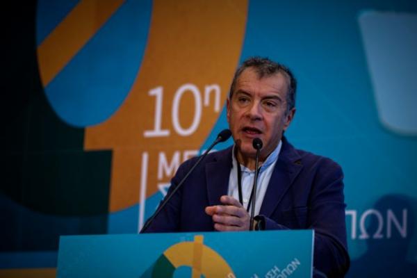 Θεοδωράκης: Υπάρχει άσχημη οσμή στην υπόθεση Πολάκη