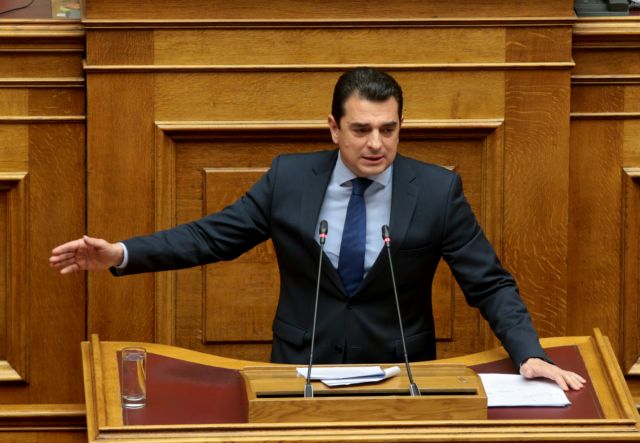 Σκρέκας: Ο Τσίπρας μοιράζει επιδοματάκια φτώχειας για να διασωθεί