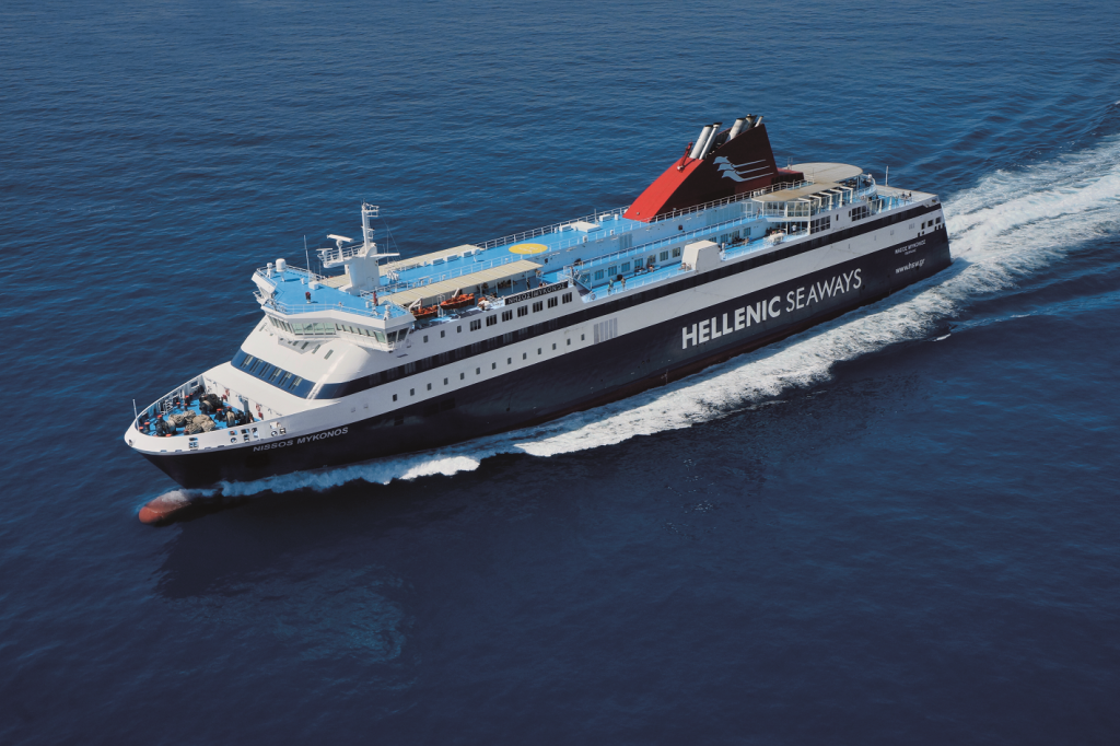 Μηχανική βλάβη στο «Νήσος Μύκονος» – Ταλαιπωρία για 1.262 επιβάτες