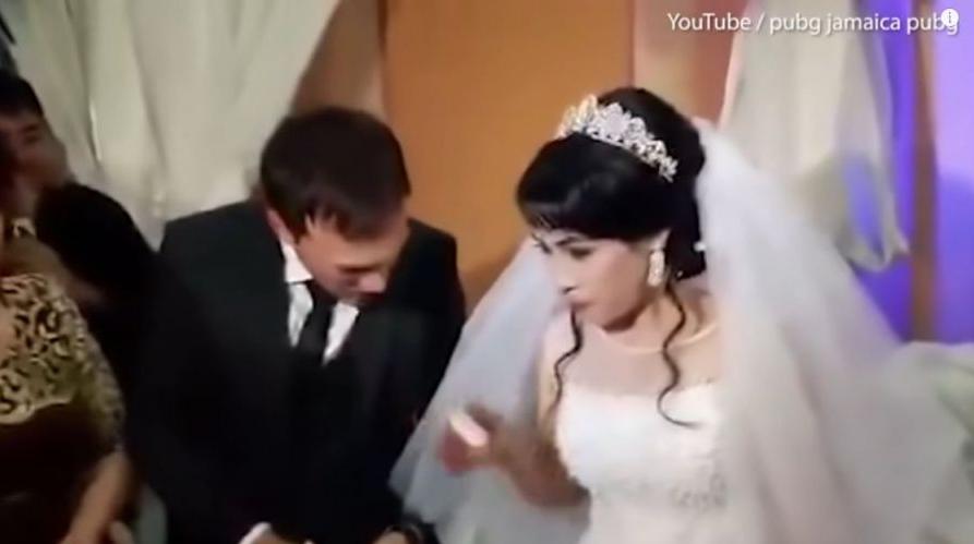 Σάλος: Γαμπρός χαστούκισε τη νύφη επειδή… αστειεύτηκε