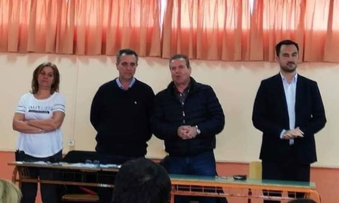 ΠΟΕΔΗΝ: Καμαρώστε τους υπουργούς Χαρίτση και Πετρόπουλο να πουλάνε ρουσφέτια