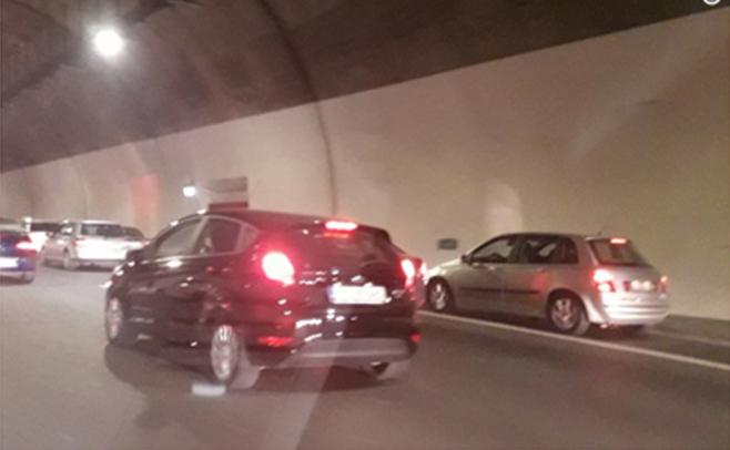 Εικόνες ντροπής: Ασυνείδητοι οδηγοί έκαναν κατάληψη στη ΛΕΑ