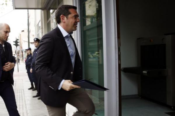 Σε εξέλιξη η Πολιτική Γραμματεία του ΣΥΡΙΖΑ