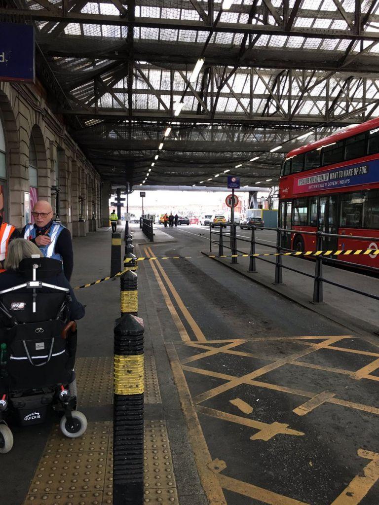 Συναγερμός στο Λονδίνο: Μπαράζ ύποπτων πακέτων