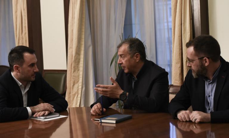 Παράταση μέχρι τέλος Απριλίου για την ψήφο των Ελλήνων του εξωτερικού ζήτησε ο Στ. Θεοδωράκης