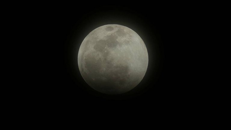 Έρχεται η «σούπερ πανσέληνος των σκουληκιών»