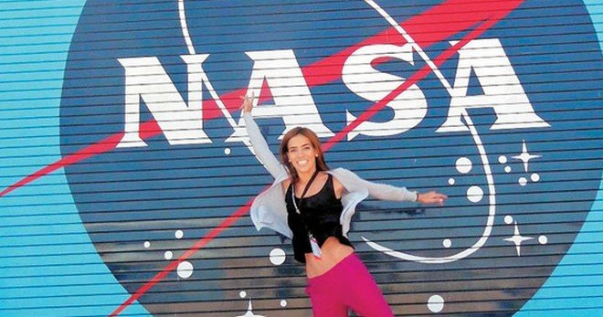 Η Ελένη Αντωνιάδου της NASA στέλνει μήνυμα σε όλα τα κορίτσια: «Μπορείς να γίνεις ό,τι ονειρεύεσαι»